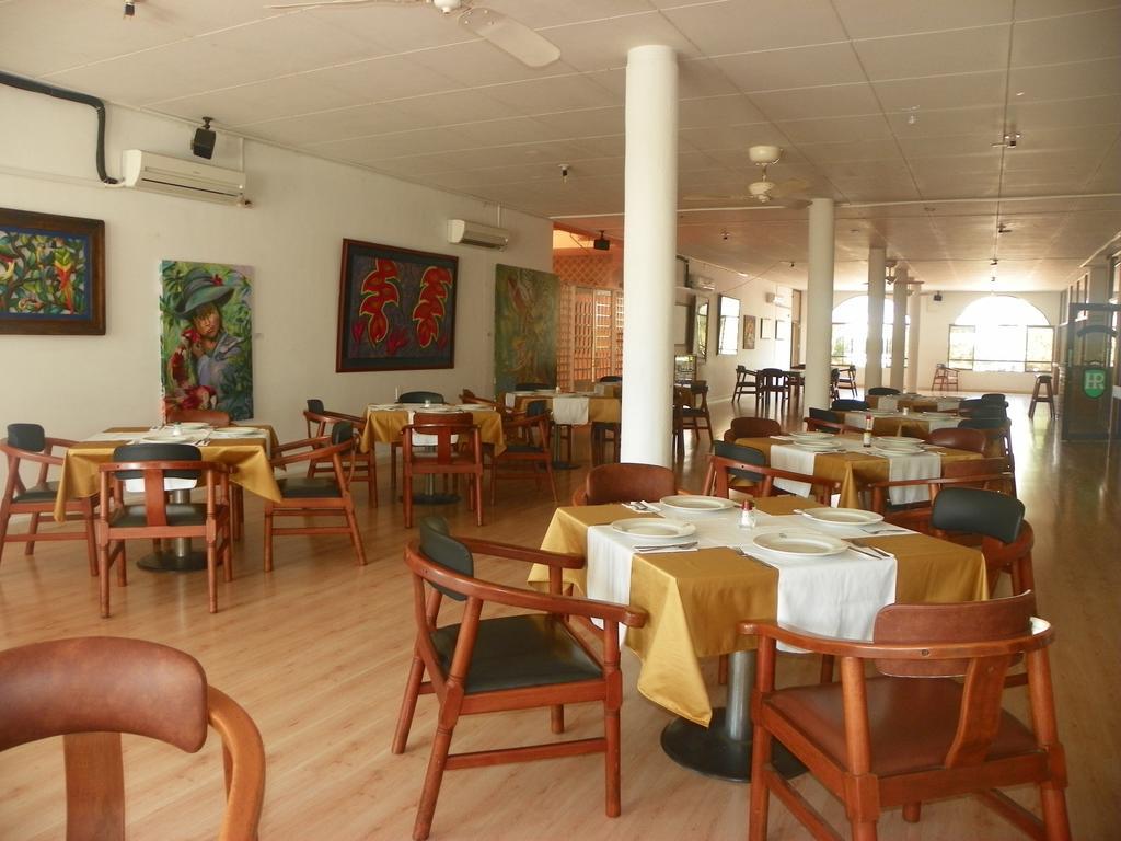 Hotel Royal Plaza Florencia  Exterior photo