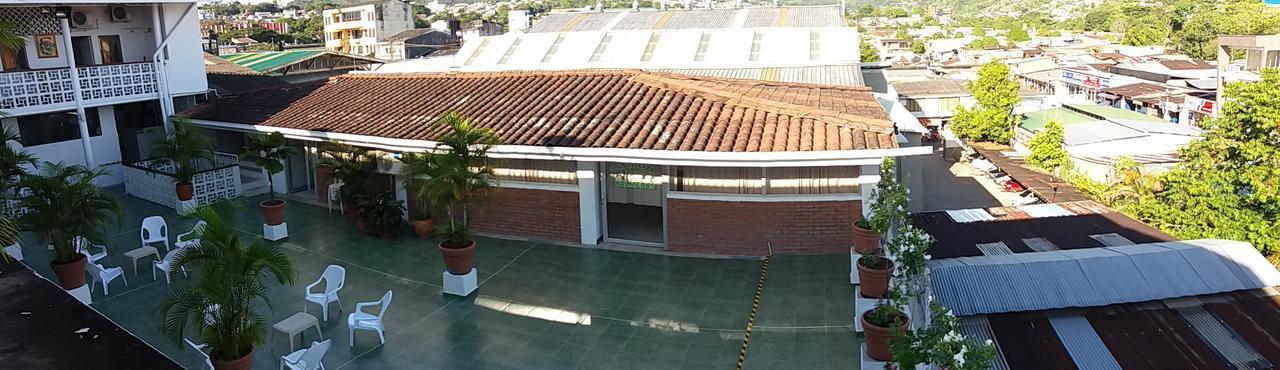 Hotel Royal Plaza Florencia  Exterior photo