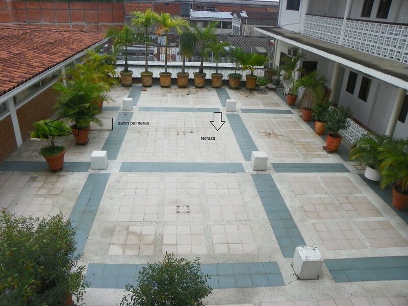 Hotel Royal Plaza Florencia  Exterior photo